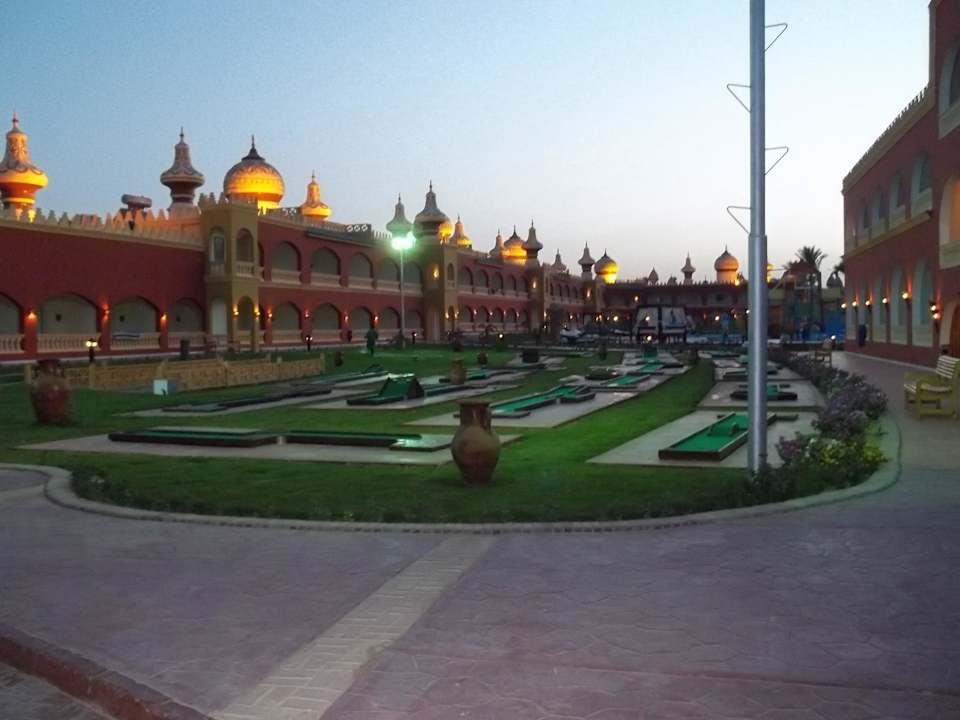 Golfplatz Pickalbatros Alf Leila Wa Leila Resort - Neverland Hurghada