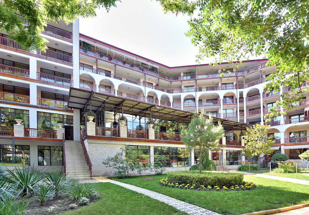 Außenansicht Hotel Estreya Residence