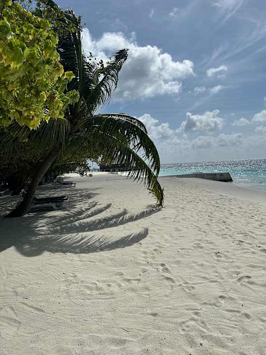 Strand Vilamendhoo Island Resort & Spa