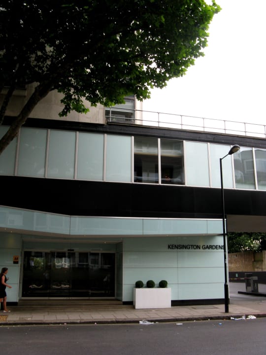 Hoteleingang Hotel Thistle Kensington Gardens