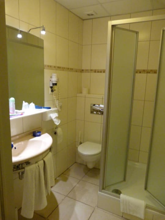 Blick ins Bad Best Western Univers Hotel