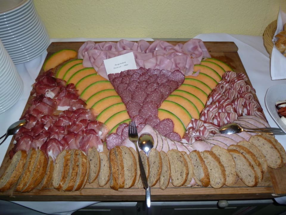 Plattenteller Hotel Johanna mitten im Ötztal