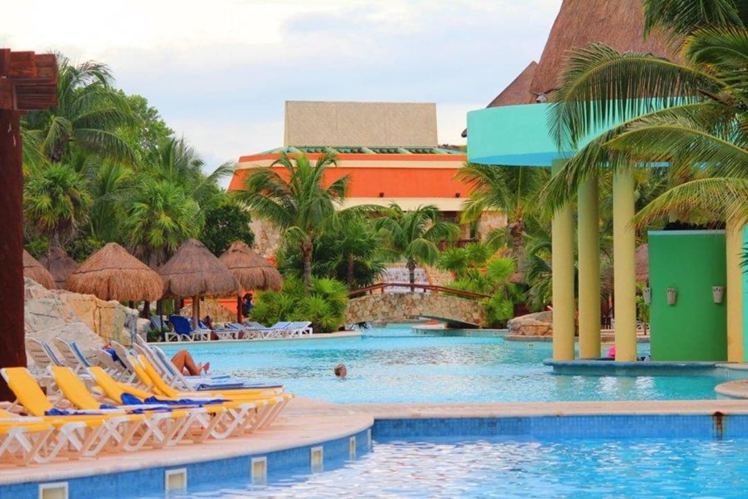 Poolbereich Iberostar Selection Paraiso Maya Suites
