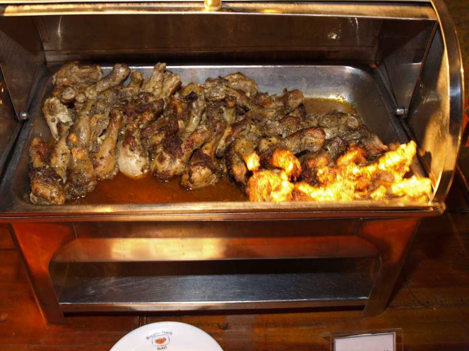 Chicken Hotel Koggala Beach