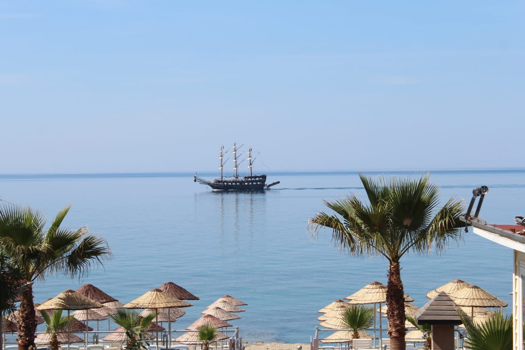 Blick von der Terrasse Club Dizalya
