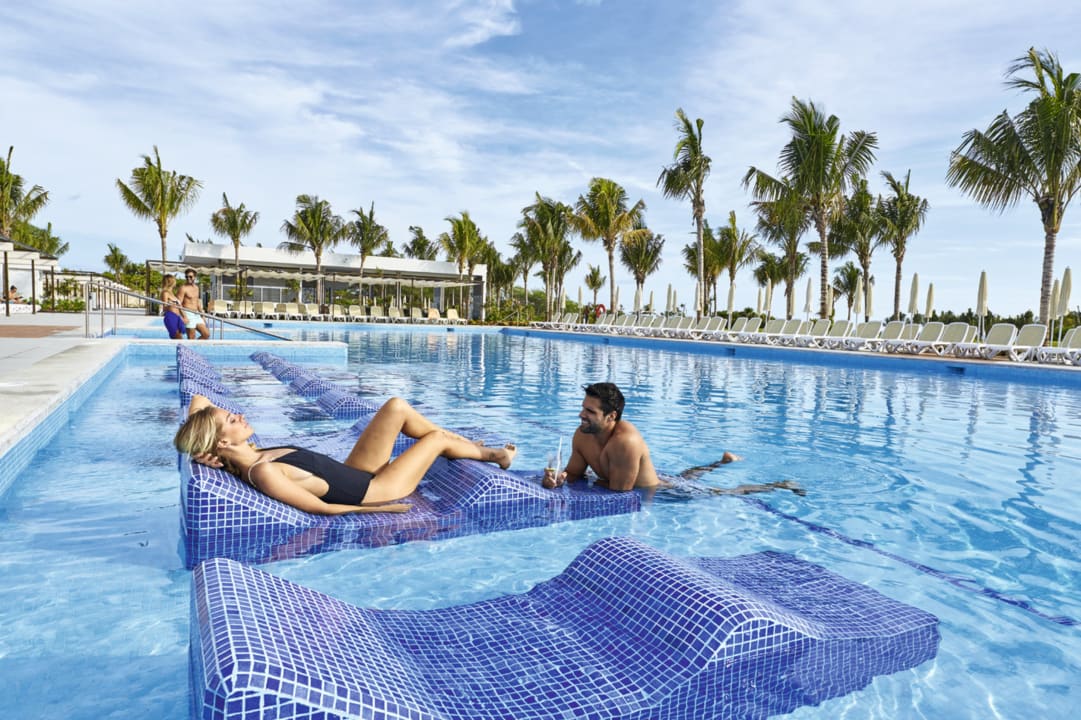 Pool Hotel Riu Dunamar
