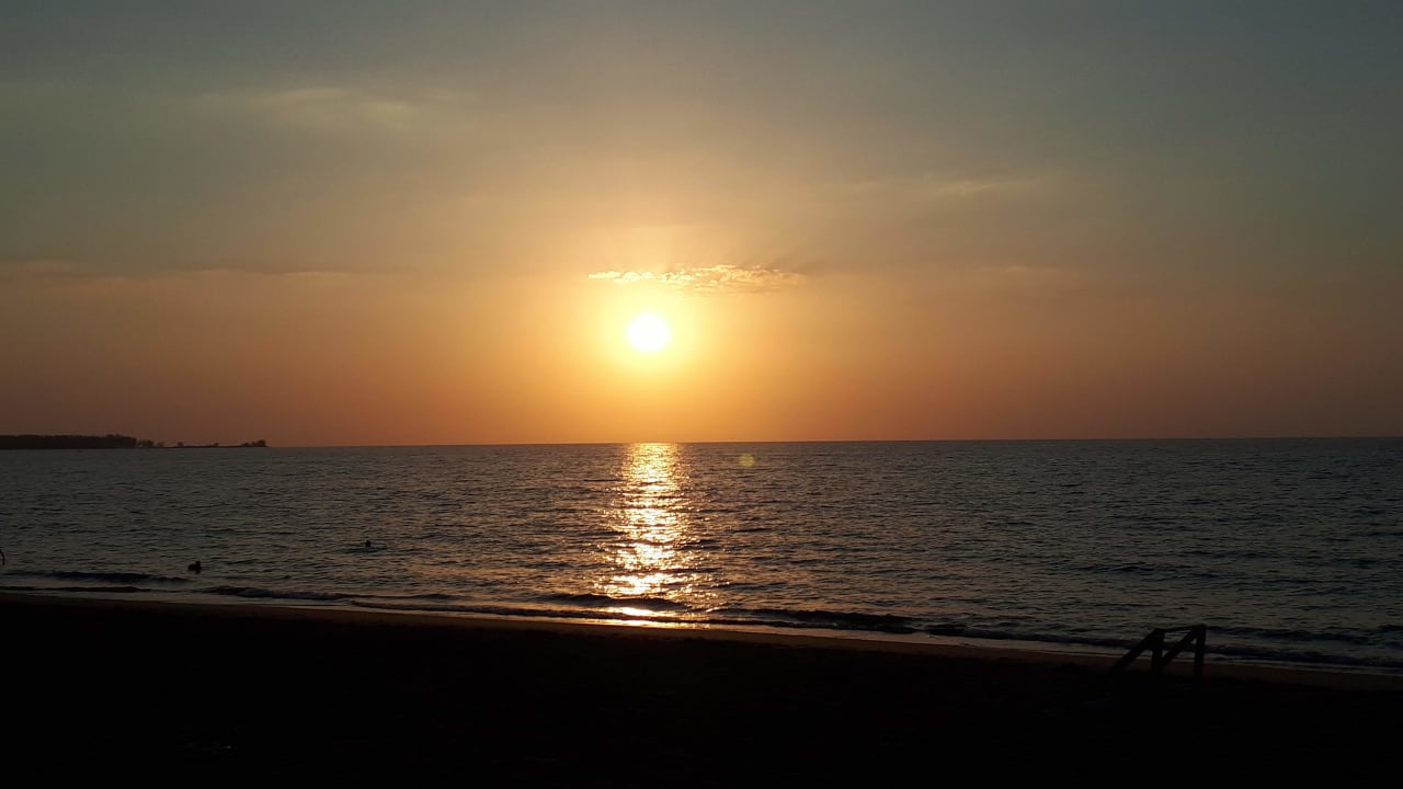 Strand Mai Holiday by Mai Khao Lak