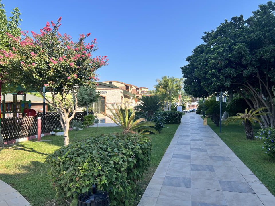 Gartenanlage Sunis Kumköy Beach Resort Hotel & Spa