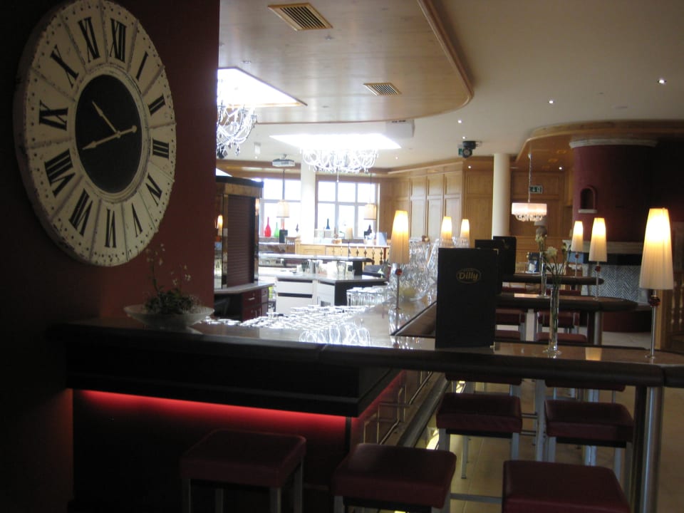 Neue Bar mit neuem Speisesaal Dilly - Das Nationalpark Resort