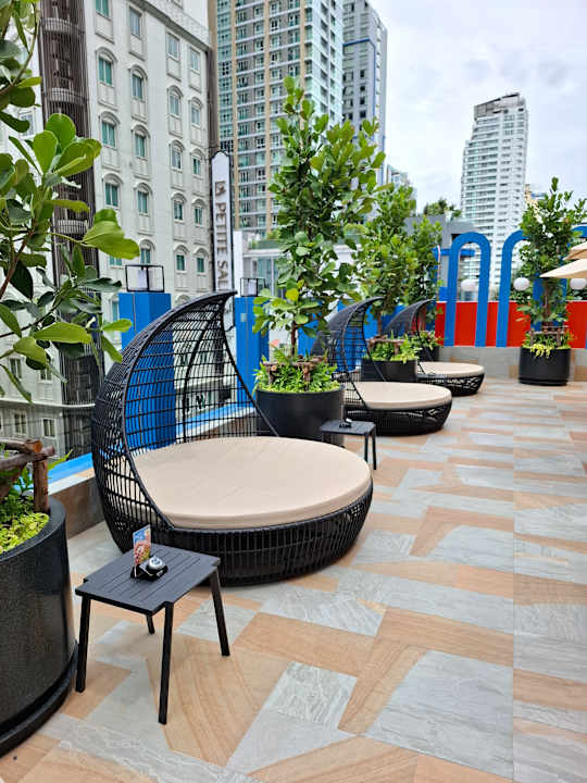 Pool Pipa Hotel Bangkok Sukhumvit 11