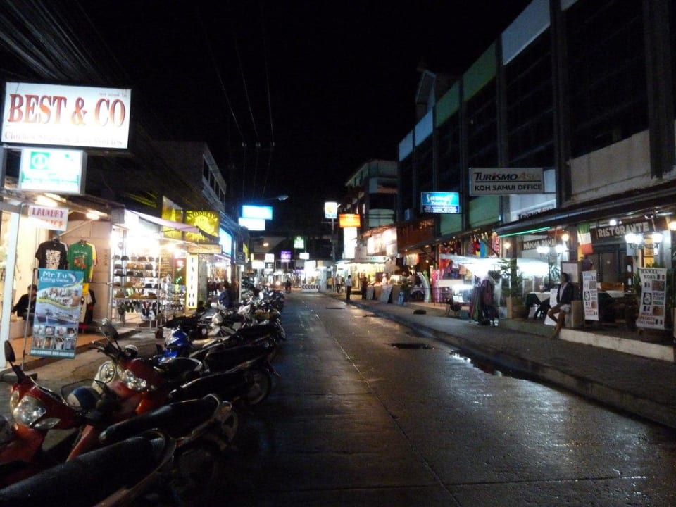 Geschäftsstraße Banana Fan Sea Resort