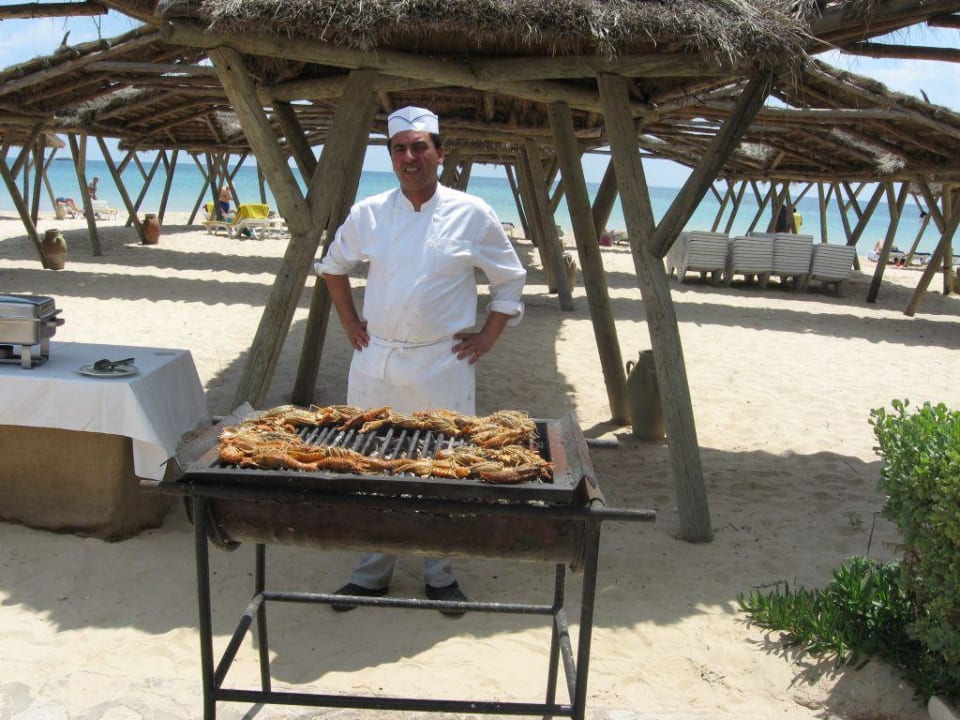 Grillen am Stand The Orangers Beach Resort and Bungalows