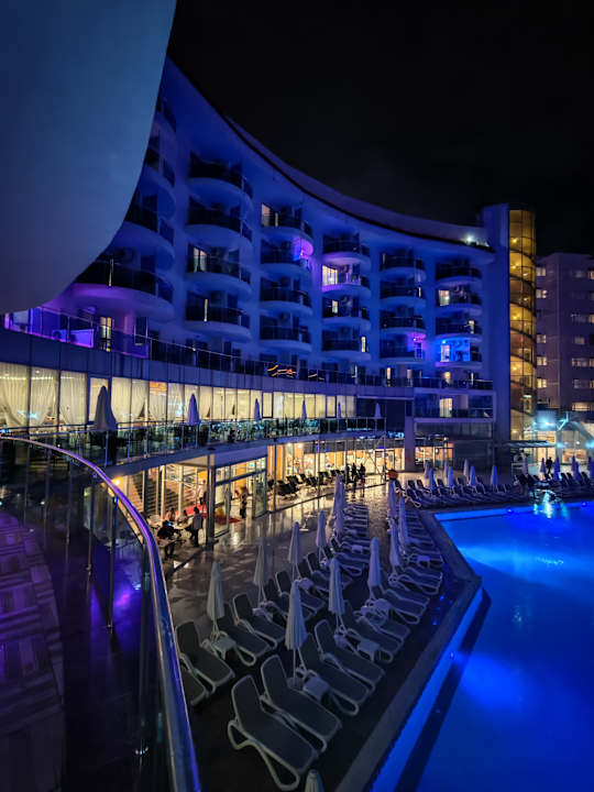 Außenansicht Narcia Resort Side