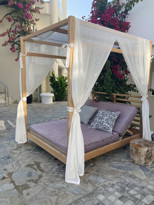 Gartenanlage Dimitrios Beach Hotel