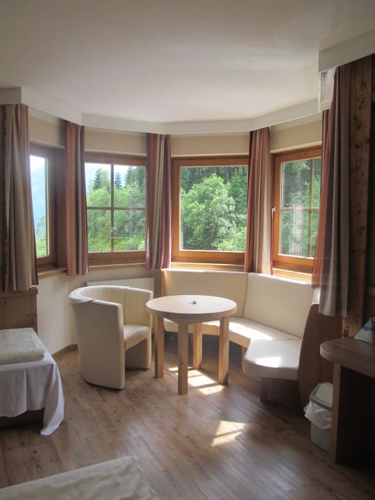 Erker Zimmer Hotel Pass Thurn