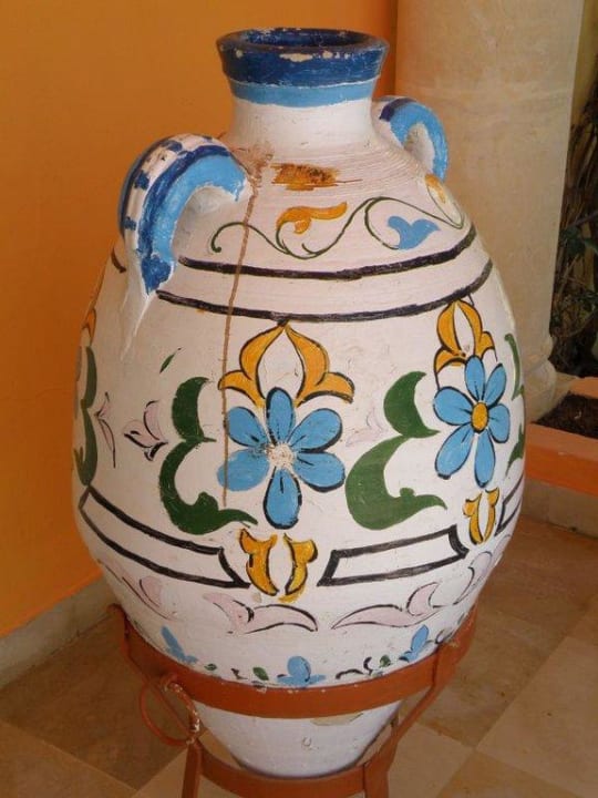 Przed hotelem Caribbean World Hammamet Garden
