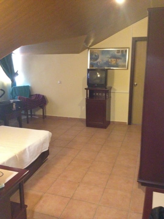 Dc Juni-juli 2014 Club Dizalya