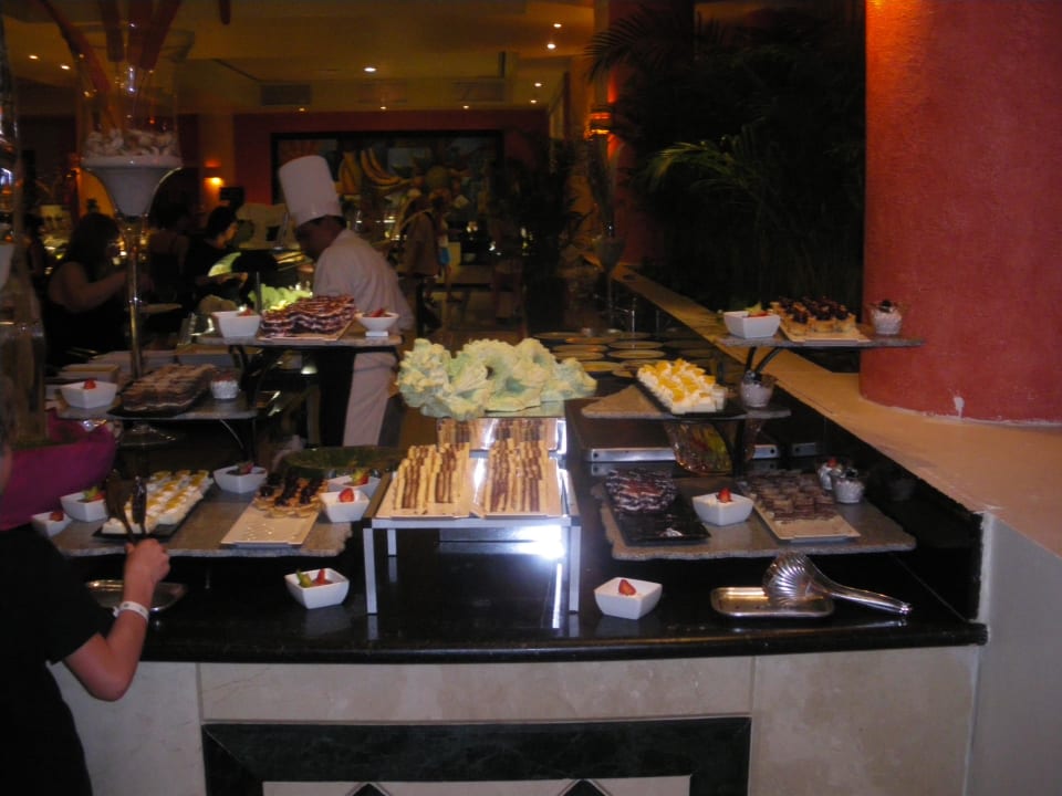 Buffet Bahia Principe Grand Coba