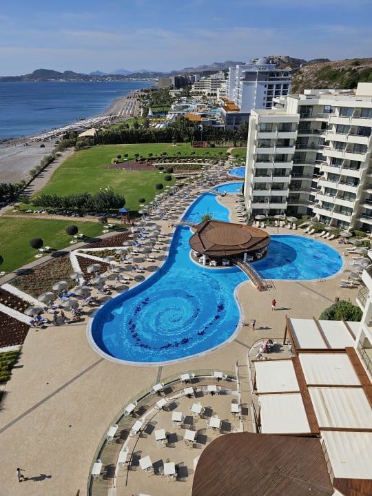 Pool Elysium Resort & Spa Hotel