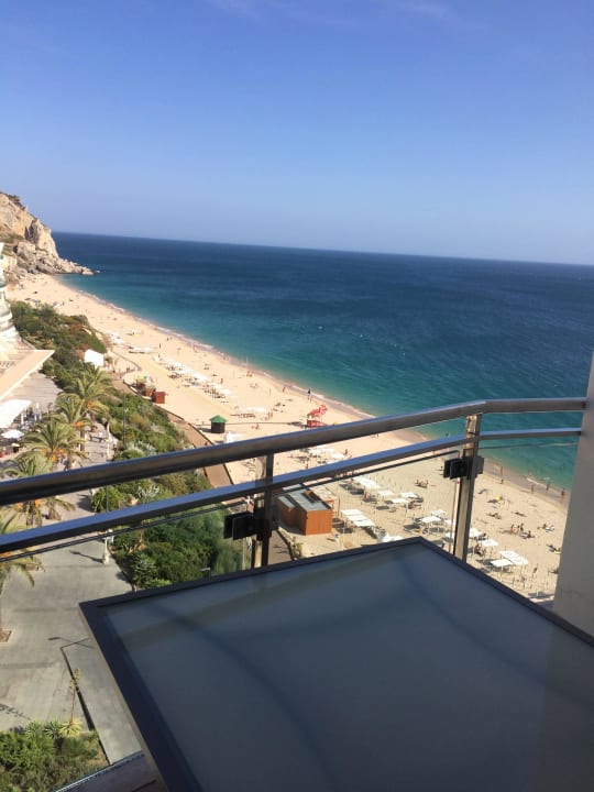 Aus dem Zimmer - vom Balkon Sesimbra Oceanfront Hotel