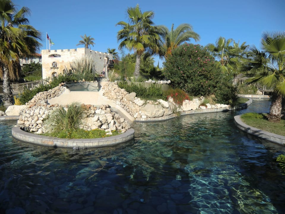 Amazon Water World Club Grand Side