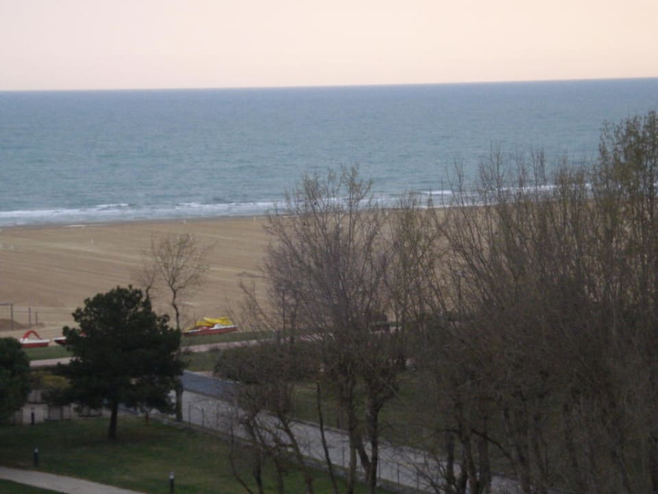 Blick zum Strand Savoy Beach Hotel & Thermal Spa