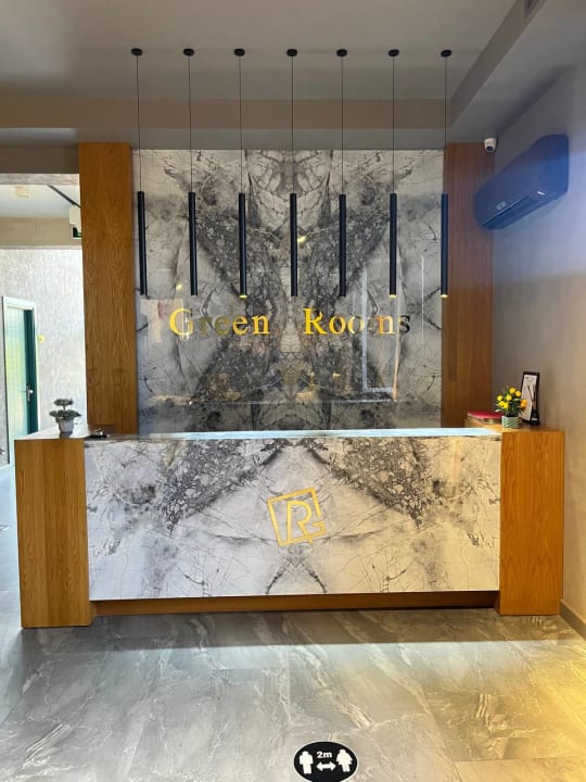 Lobby Green Rooms