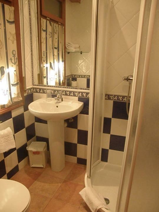 Habitación Pension Akelarre Ostatua