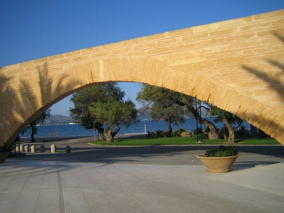 Blick vom Haupteingang aufs Meer PortBlue Club Pollentia Resort & Spa