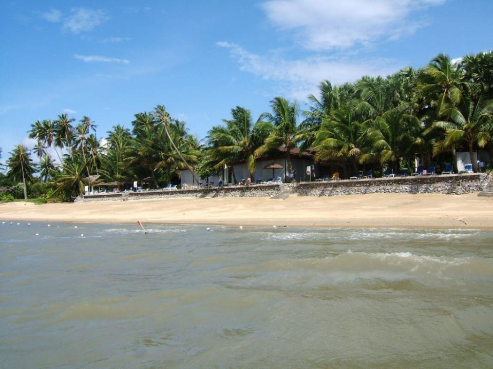 Blick vom Meer zum Hotel Paradise Beach Resort, Samui