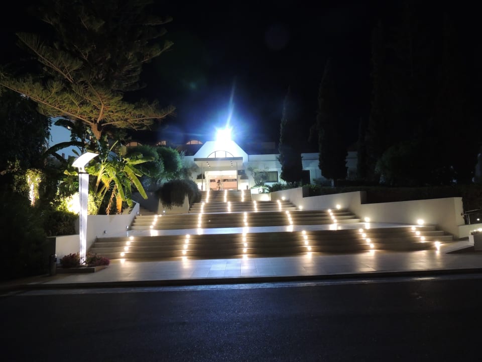 Außenansicht TUI BLUE Oceanis Beach and Spa Resort