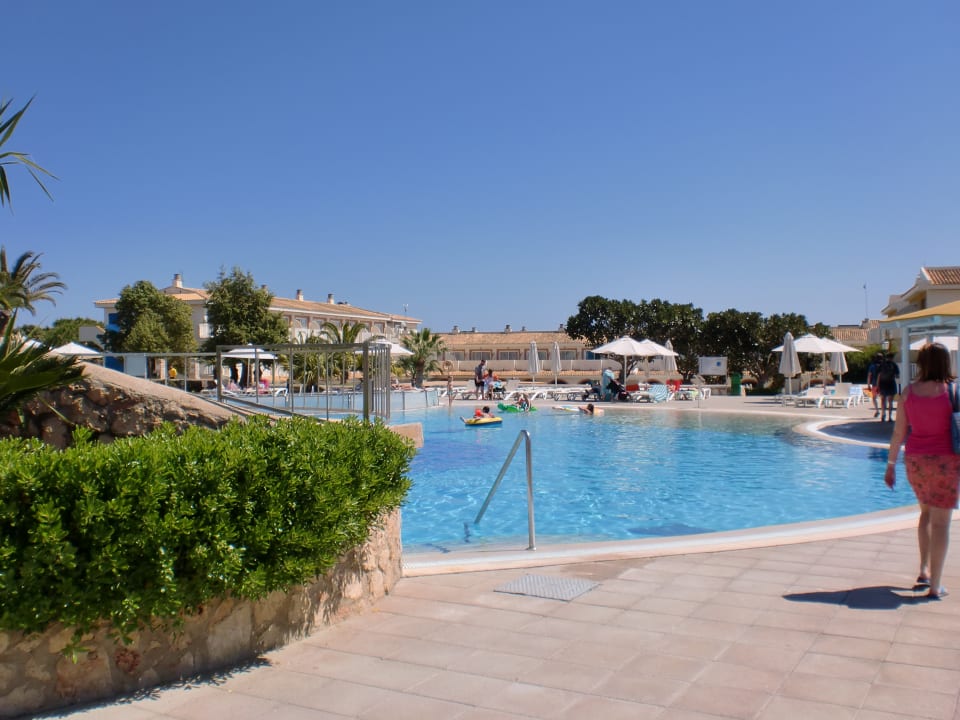 Pool blau punta reina