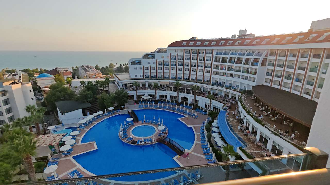 Ausblick Side Prenses Resort & Spa