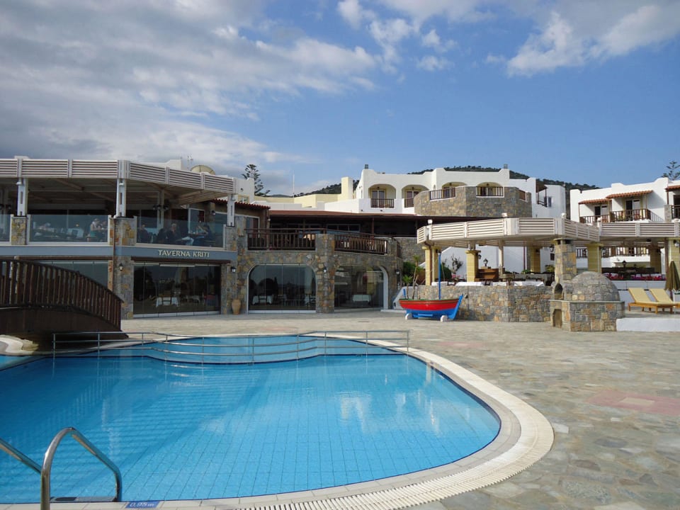 Poolanlage Alexander Beach Hotel & Village Resort