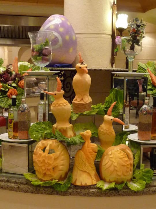 Happy Easter  Pickalbatros Dana Beach Resort - Hurghada