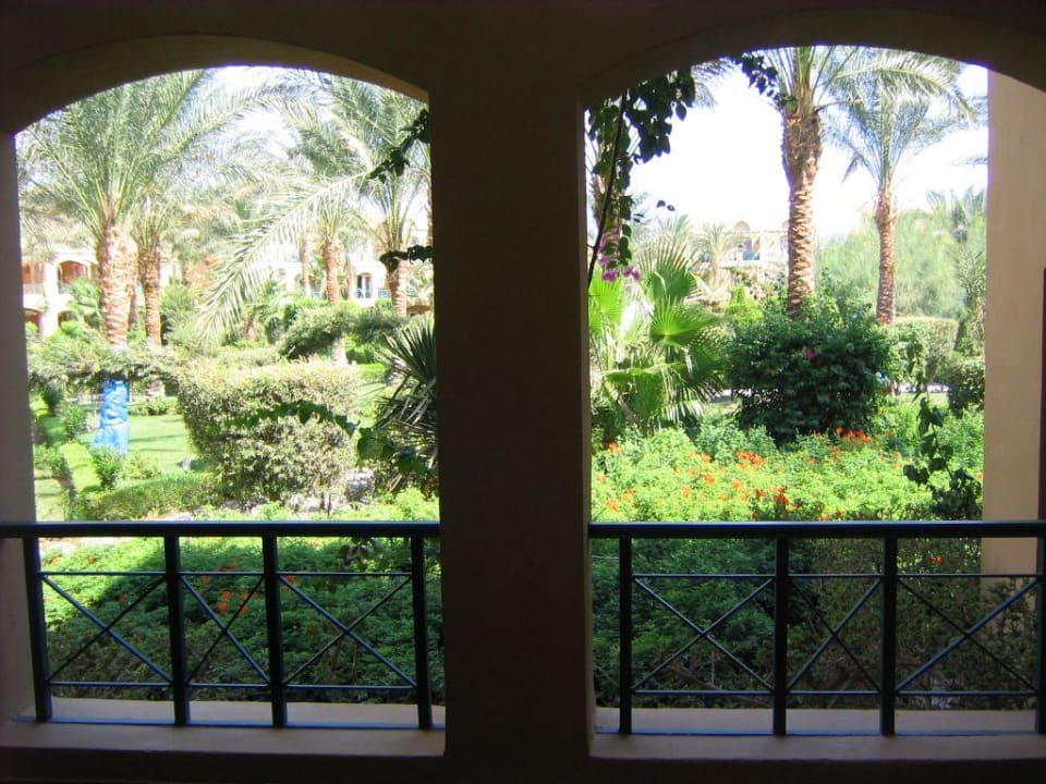 Aussicht von Zimmer 504 in den Garten Jaz Makadina