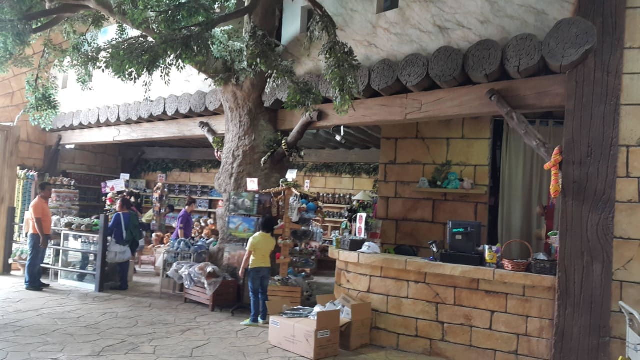 Zoo Shop Hotel Emirates Park Resort