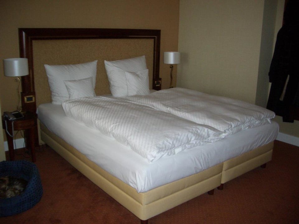 Bett im Doppelzimmer Hotel Gran Belveder