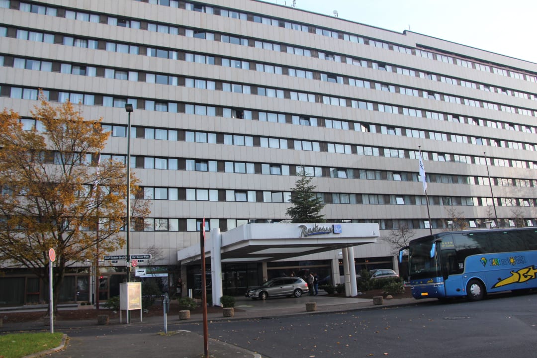 Eingang Radisson Blu Conference Hotel, Düsseldorf