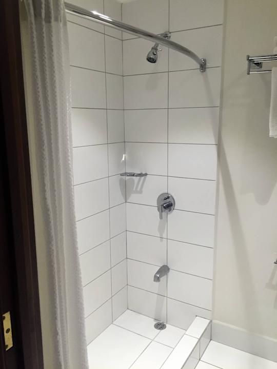Dusche Hotel Country Inn & Suites By Carlson, San Jose