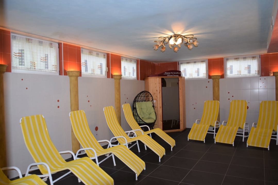 Pool Park Hotel Villa Etschland