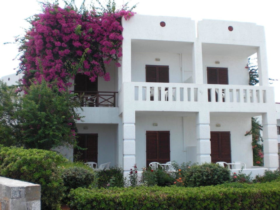 Hotel vom Haupteingang Maritimo Beach Hotel