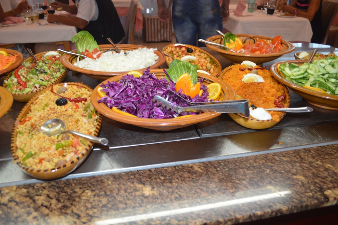 Heerlijk gevarieerd eten Lella Meriam Hotel & Club