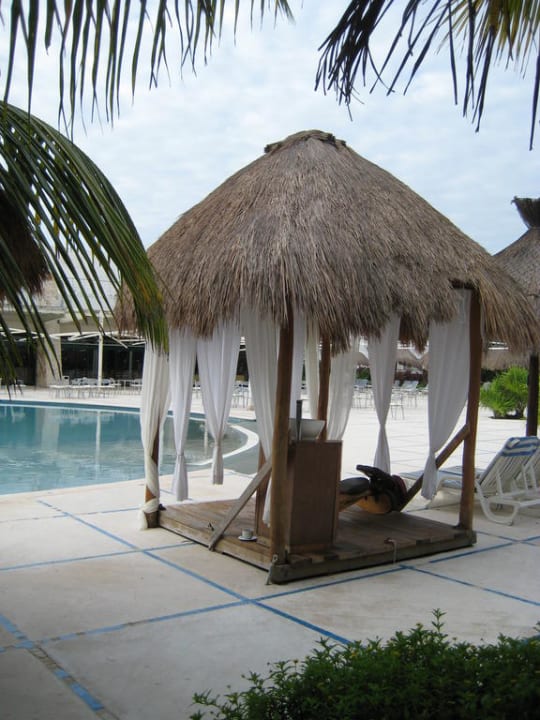 Massagezelt am Pool Grand Sirenis Riviera Maya Resort & Spa
