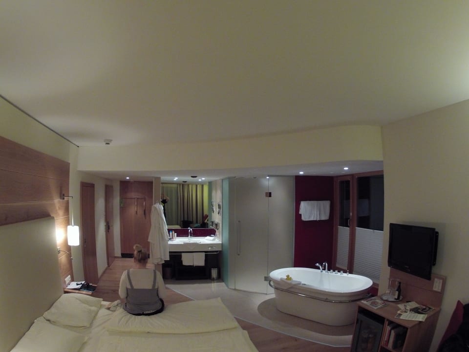 Turmzimmer mit Weitblickwhirlpool RETTER Bio-Natur-Resort