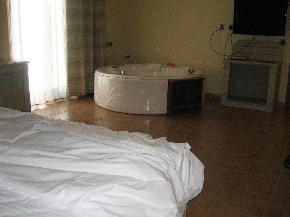 Whirlpool Hotel Brancamaria