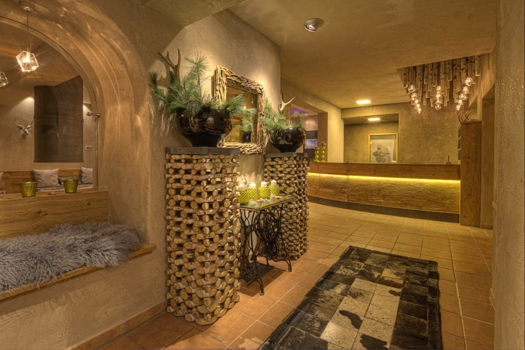 HEREINSPAZIERT Verwöhn- und Wellnesshotel Walserhof