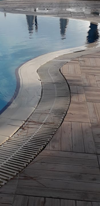 Pool Hotel Grand Ring