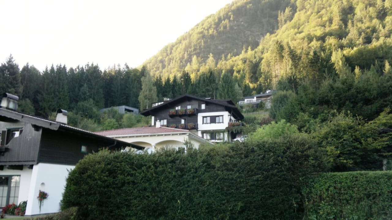 Ferienhäuser/Private Hotel Hennersbergerhof