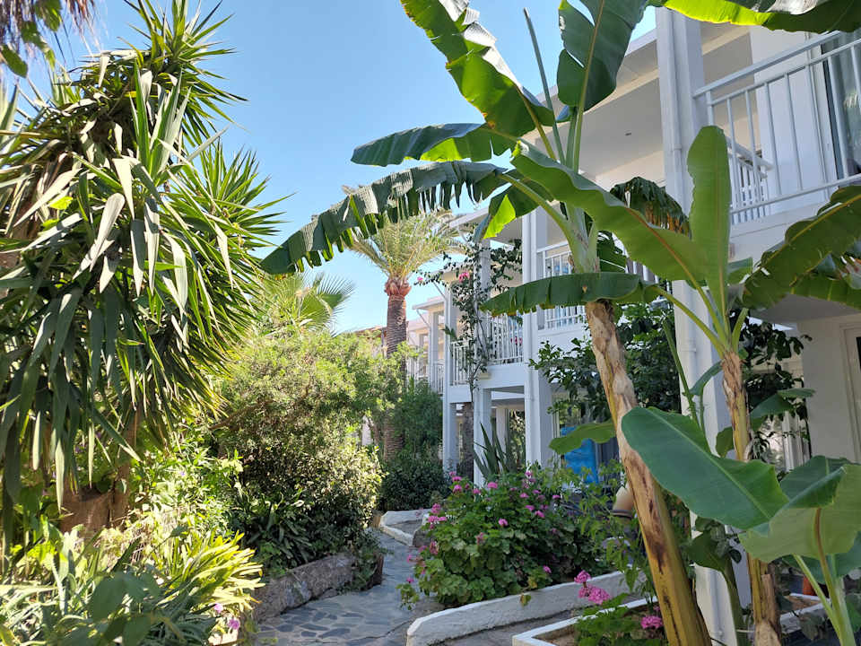 Außenansicht HARPIN Happy Days Beach Hotel